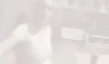 لزبین MILF سکس با لباس کامل ترفندها را می شناسد