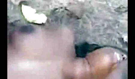 Geile Blondine سکس در لباس خواب fickt sich selbst