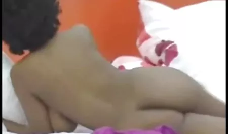 خروس سیاه لباس تور سکسی بزرگ برای آگوست ایمز