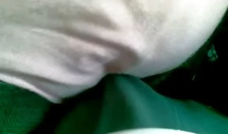 Muffdiving MILF در سه گانه لباس سکسی اینستا نوجوانان