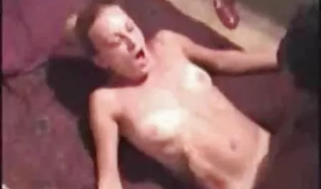 بابا مادر مادر بالغ رو با مشاعره بزرگ لعنتی ساتن سکس