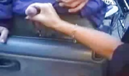 شما با تامو مامی یک زمان خوب را دوست سکس با لباس کامل دارید؟