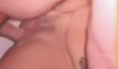 نوجوان لعنتی لباس برای سکس