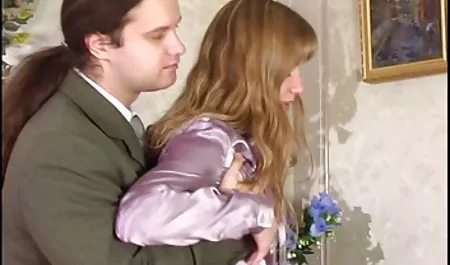 Curvy Stepsister لباس تور سکسی آیا او پله پاپی است