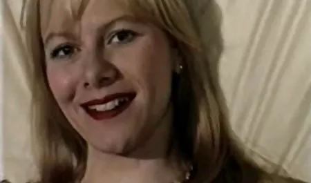 MILF ایالات متحده صوفیه شما را لباس توری سکسی با بیدمشک بیدمشک شما از بین می برد