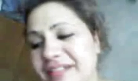 بزرگ استراپون لباس برای سکس خانگی 2